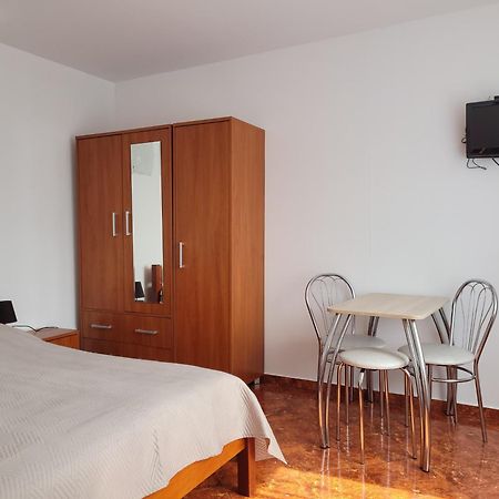 Apartamenty I Pokoje Goscinne Zosia Darłówko Exterior foto