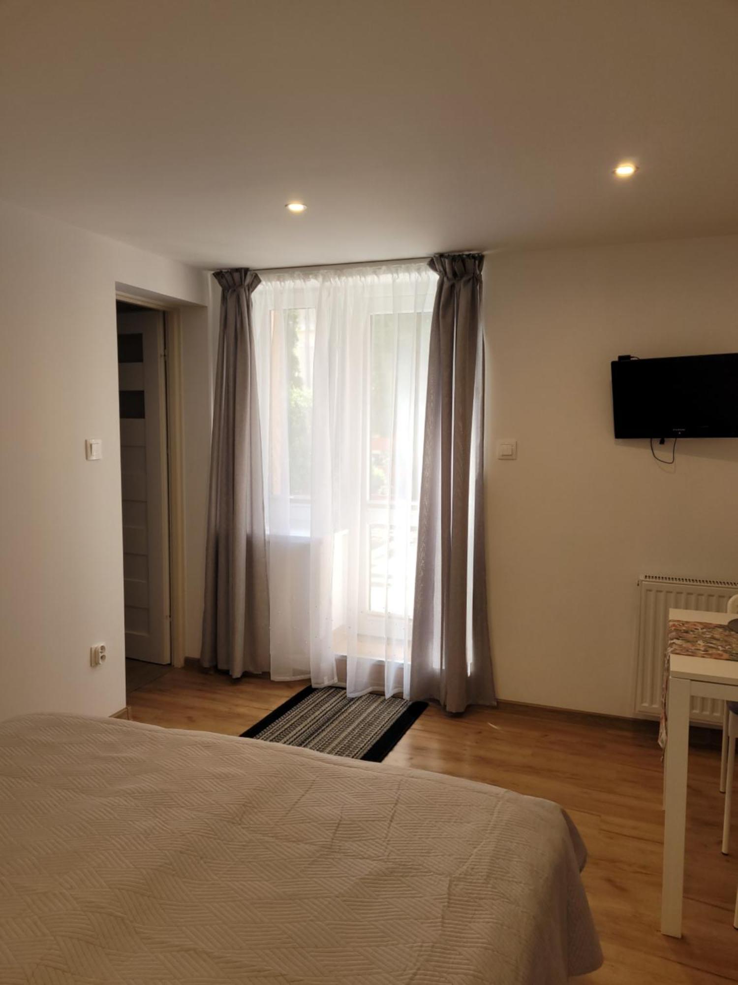 Apartamenty I Pokoje Goscinne Zosia Darłówko Exterior foto