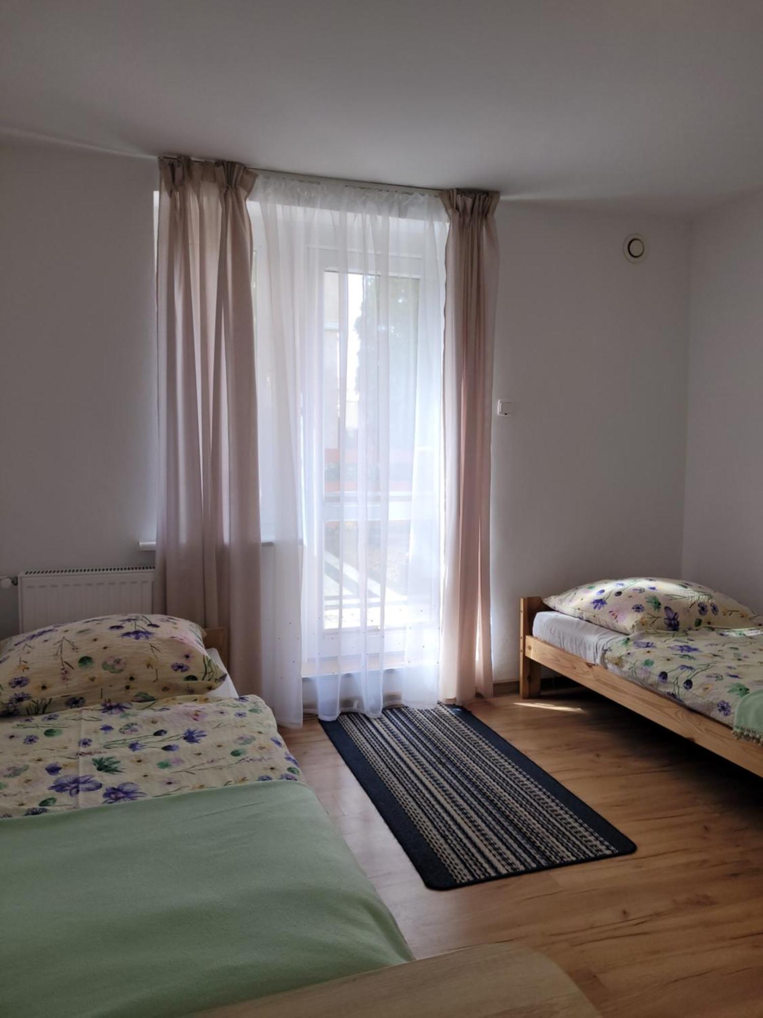 Apartamenty I Pokoje Goscinne Zosia Darłówko Exterior foto